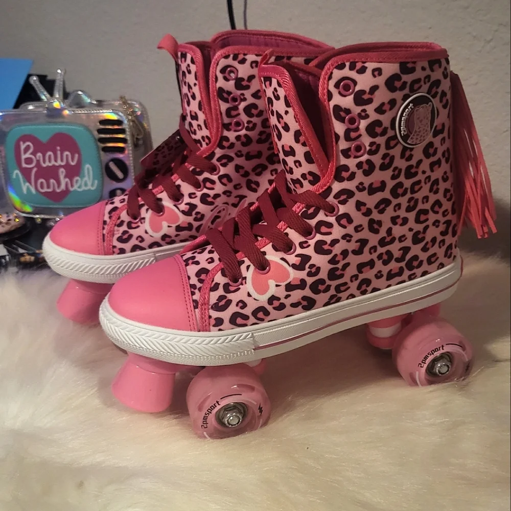 💕NIB Wheels Lite Up! Pink Leopard Skates! - Picture 1 of 5